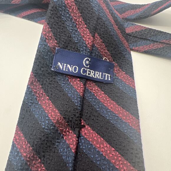 CERRUTI Men's 100% Silk Necktie TEXTURED Designer Striped Black Burgundy Blue EX - Picture 1 of 8